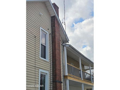 Welcome to this beautifully fully remodeled 3-bedroom home - photo 3