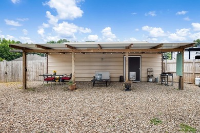 Country living with modern comfort! Nestled on 4.46 beautiful - photo 31