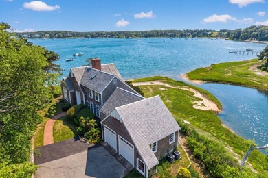 Exceptional waterfront estate offering breathtaking views from - photo 2