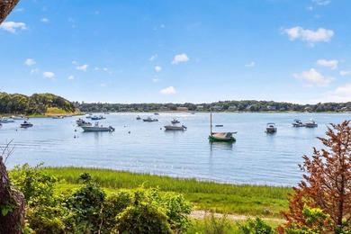 Exceptional waterfront estate offering breathtaking views from - photo 6