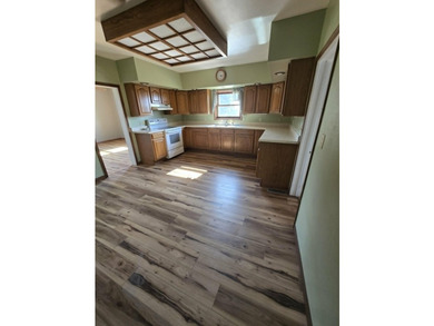 Additional listing photo 3