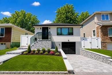 Experience unparalleled luxury in the heart of Staten Island's - photo 1