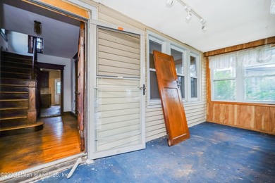 Opportunity awaits at 177 Catherine Street. This detached - photo 7