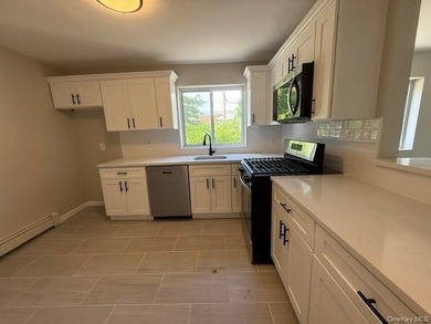 Located in the highly desirable Throgs Neck section of the Bronx - photo 3