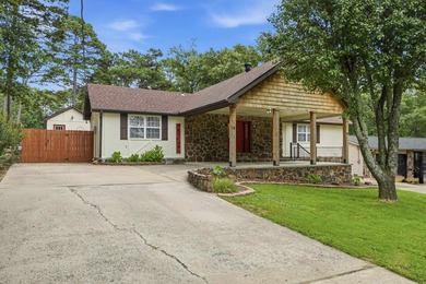 Welcome to 313 Snead Dr. in Fairfield Bay, perfectly positioned - photo 2