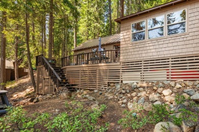 Lake Home For Sale in Klamath Falls, Oregon