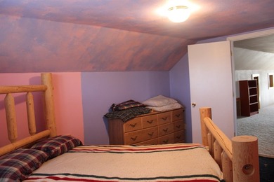 Welcome to this unique and beautiful 3-bedroom, 2-bath home - photo 18