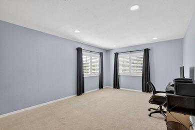 Spacious 3-Bedroom with a huge loft and possibly a 4th bedroom - photo 31