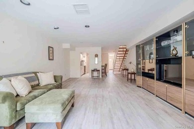 Pristinely maintained 2-bedroom, 1.5-bath duplex co-op in - photo 7