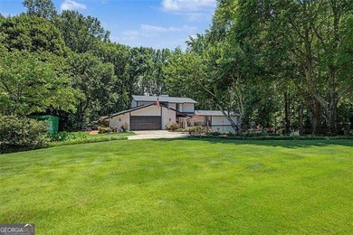 This one checks off all the boxes! Great location. No HOA. Just - photo 3