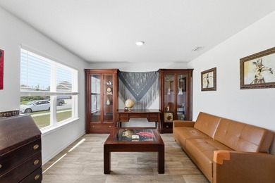 Discover this beautifully maintained 2019-built single-family - photo 5