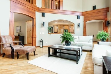 Spectacular Craftsman Home on Woodland Pond! Experience - photo 5