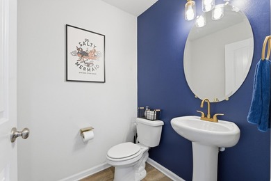Discover this beautifully maintained 2019-built single-family - photo 6