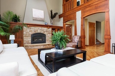 Spectacular Craftsman Home on Woodland Pond! Experience - photo 6
