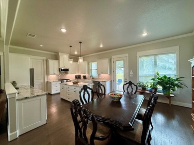 Wake up to peaceful lake views and spend your days surrounded by - photo 7