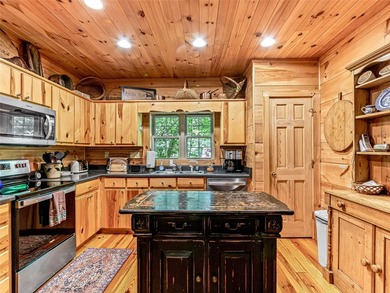 Nestled among the trees in the desirable Lake Toxaway area - photo 8