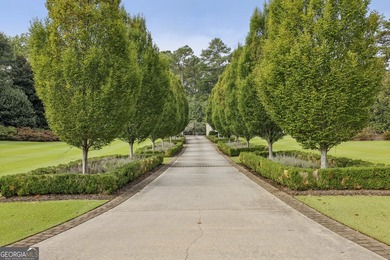 Unparalleled Lakefront Luxury! Rare chance to own this exquisite - photo 9