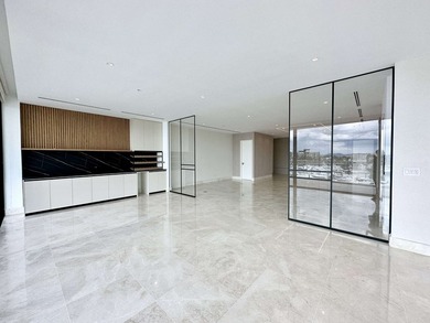 Ocean Reef - Waterfront Apartments is an exclusive collection of - photo 8