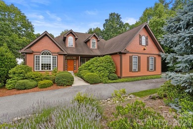 Prepare to be impressed by this exceptional custom home nestled - photo 1