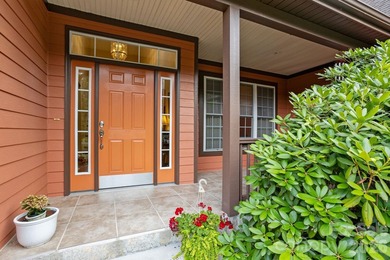 Prepare to be impressed by this exceptional custom home nestled - photo 5