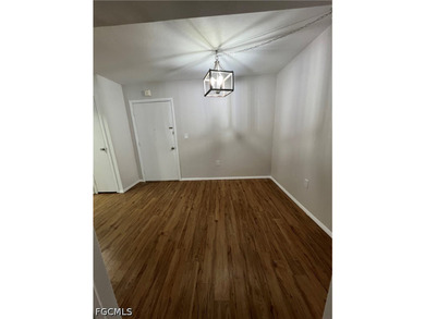 Fantastic opportunity to own a desirable 1st-floor end unit in - photo 12