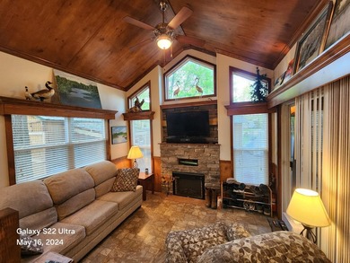 Beautiful 2017 Heritage Park Model with queen bedroom and double - photo 2