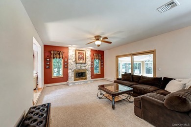 Set on over half an acre at the end of a quiet Saint James - photo 15
