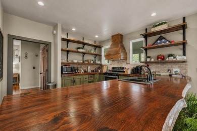 Don't miss this stunning 3-bedroom, 2.5-bath lakeside retreat - photo 18
