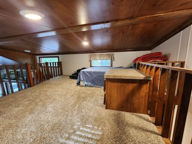 Beautiful 2017 Heritage Park Model with queen bedroom and double - photo 8