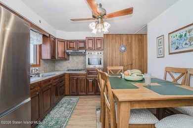 HIGHLY MOTIVATED SELLER! Welcome to 91 Wade Street, a - photo 9