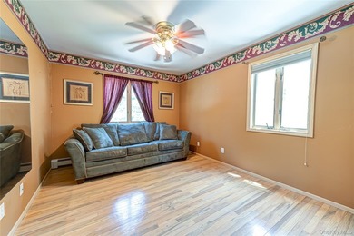 Set on over half an acre at the end of a quiet Saint James - photo 27