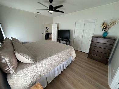 Experience comfort, convenience, and coastal proximity in this - photo 28