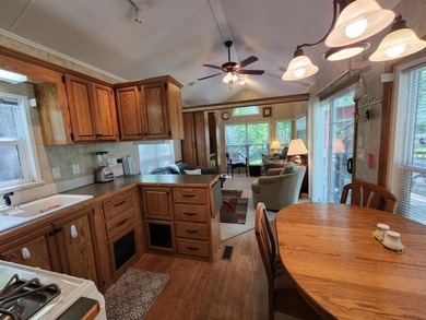 2007 DPH Park Model; bedroom with built-ins; large bathroom with - photo 8