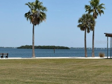 Build your waterfront residence and be perfectly positioned in - photo 29