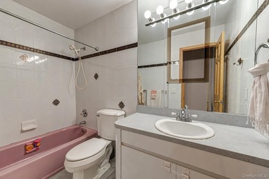Set on over half an acre at the end of a quiet Saint James - photo 29