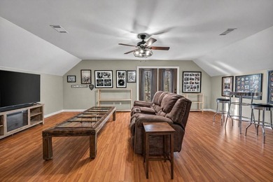 Don't miss this stunning 3-bedroom, 2.5-bath lakeside retreat - photo 30