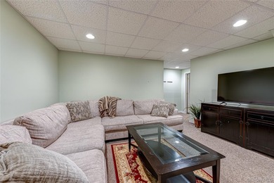 Set on over half an acre at the end of a quiet Saint James - photo 31