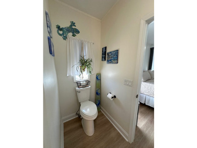 Experience comfort, convenience, and coastal proximity in this - photo 31