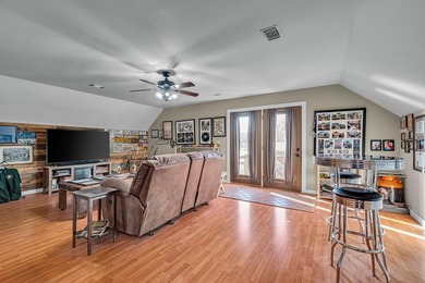 Don't miss this stunning 3-bedroom, 2.5-bath lakeside retreat - photo 32