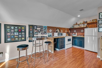 Don't miss this stunning 3-bedroom, 2.5-bath lakeside retreat - photo 33