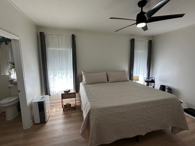 Experience comfort, convenience, and coastal proximity in this - photo 33