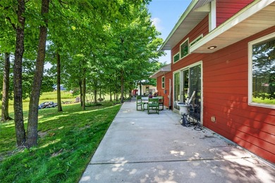 Country lake living at its finest! Enjoy peaceful waterfront - photo 7