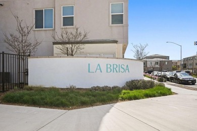 Welcome to this beautifully upgraded 2-bedroom, 2.5-bath - photo 9
