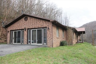 Kentucky River - Clark County Home For Sale in Hyden Kentucky