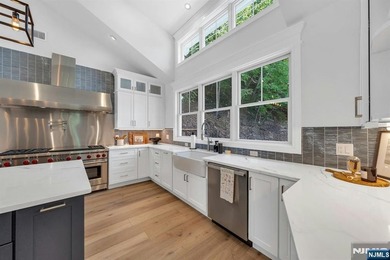 A rare opportunity to own a private estate on one of Franklin - photo 11