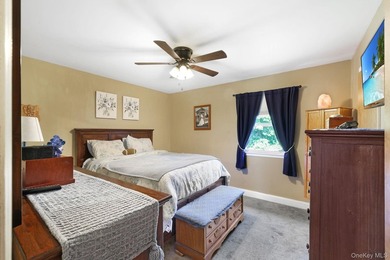 Tucked into one of Middletown's most well-kept and welcoming - photo 16