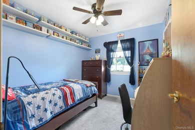 Tucked into one of Middletown's most well-kept and welcoming - photo 20