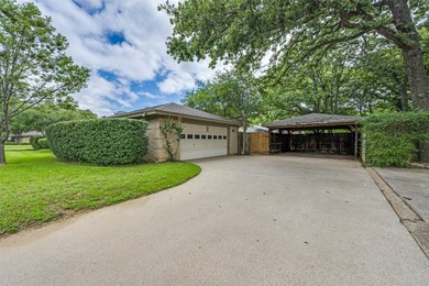 Welcome home to this beautiful 4-bedroom, 2.5-bath home located - photo 25