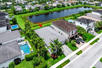 Beautiful one-story waterfront pool home in GL Homes' Dakota - photo 29