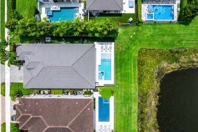 Beautiful one-story waterfront pool home in GL Homes' Dakota - photo 32